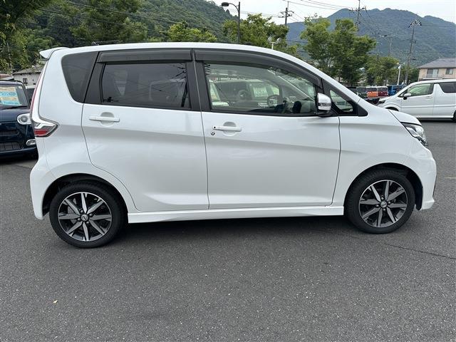 日産 デイズ ６６０ ハイウェイスターＧ R1年 (中国) 99