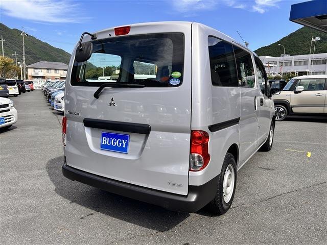 三菱 デリカバン １．６ ＤＸ H25年 (中国) 99