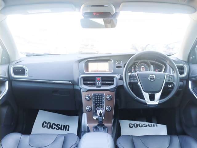 ボルボ Ｖ４０ Ｔ３　インスクリプション H29年 (東海) 99