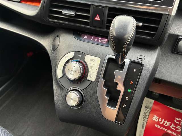 トヨタ シエンタ　ハイブリッド ハイブリッド １．５ Ｇ H27年 (甲信越・北陸) 99