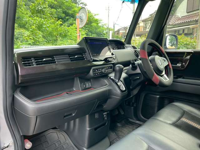 ホンダ Ｎ　ＢＯＸ カスタム ６６０ Ｇ Ｌ ターボ ホンダセンシング H30年 (関東) 99