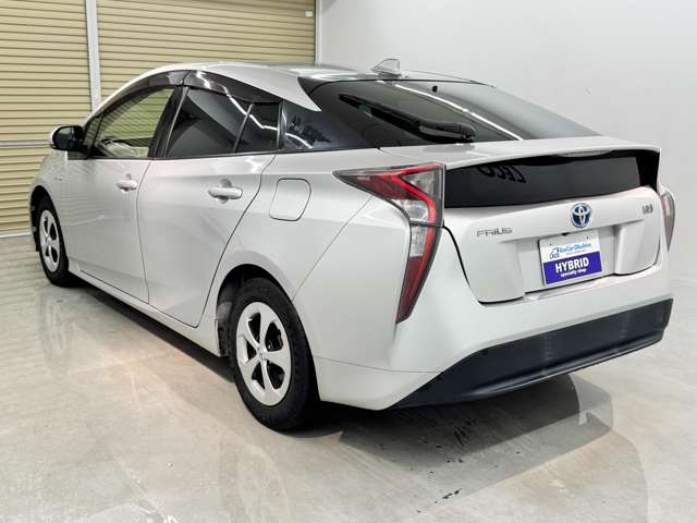 トヨタ プリウス １．８ Ｓ H28年 (近畿) 99