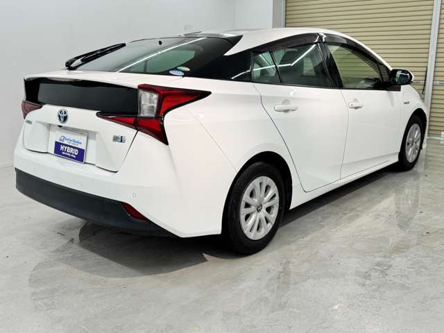 トヨタ プリウス １．８ Ｓ R1年 (近畿) 99