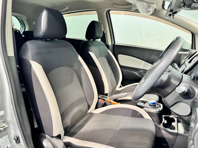 日産 ノート １．２ Ｅ－ＰＯＷＥＲ Ｘ H30年 (近畿) 99