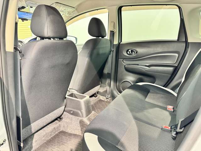 日産 ノート １．２ Ｅ－ＰＯＷＥＲ Ｘ H30年 (近畿) 99