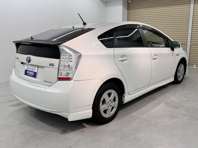 トヨタ プリウス １．８ Ｓ H22年 (近畿) 99