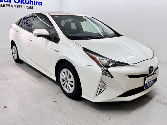 トヨタ プリウス １．８ Ｓ セーフティ プラス H29年 (近畿) 99