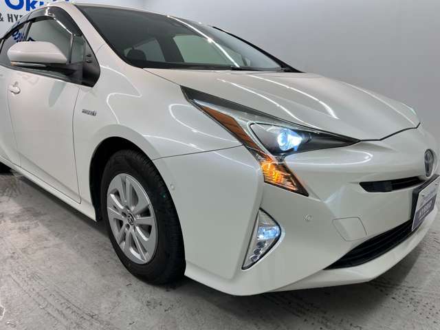 トヨタ プリウス １．８ Ｓ セーフティ プラス H29年 (近畿) 99