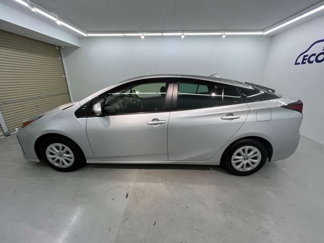 トヨタ プリウス １．８ Ｓ R2年 (近畿) 99