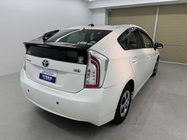 トヨタ プリウス １．８ Ｓ H25年 (近畿) 99
