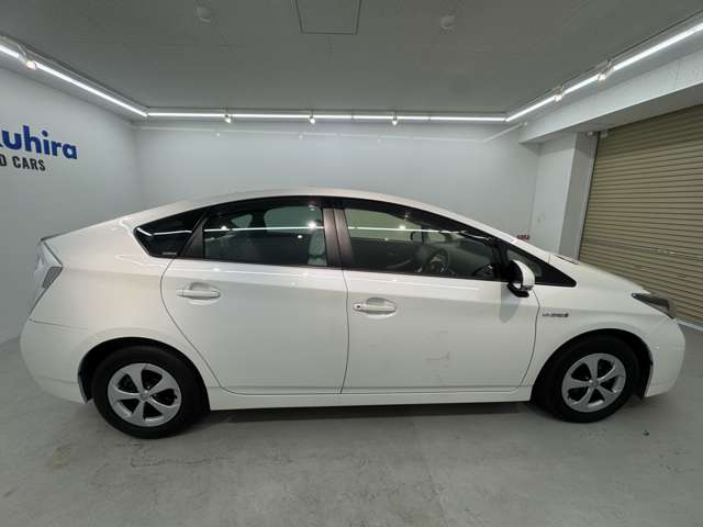 トヨタ プリウス １．８ Ｓ H25年 (近畿) 99