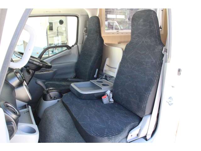 トヨタ カムロード バンテック H30年 (近畿) 99