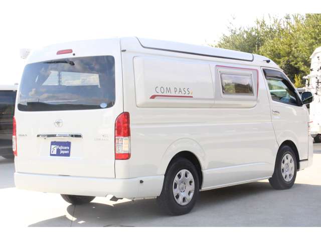 トヨタ ハイエースバン ホワイトハウス R2年 (近畿) 99