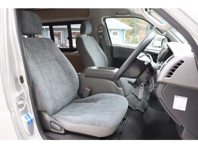 トヨタ ハイエースバン ナッツＲＶ H19年 (近畿) 99