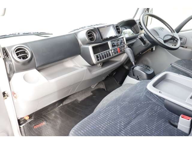 トヨタ カムロード ナッツＲＶ H30年 (近畿) 99