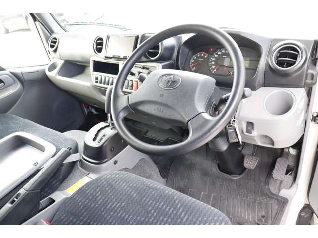 トヨタ カムロード ナッツＲＶ H30年 (近畿) 99