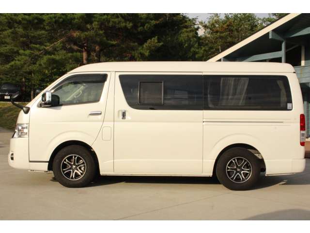 トヨタ ハイエースバン レクビィ R4年 (近畿) 99