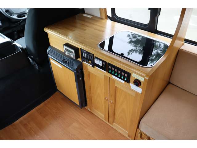 トヨタ ハイエースバン カトーモーター H26年 (近畿) 99