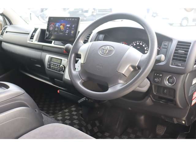 トヨタ ハイエースバン ナッツＲＶ H28年 (近畿) 99