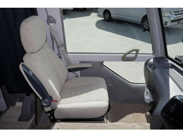 トヨタ コースター ＲＶランド H29年 (近畿) 99