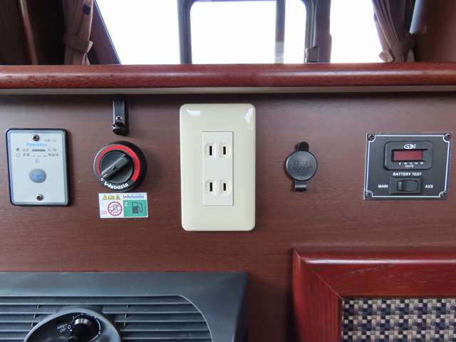 トヨタ ハイエースバン ＯＭＣ製 H28年 (東海) 99