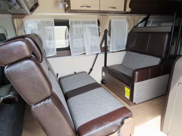 トヨタ ハイエースバン レクビイ製 R3年 (東海) 99