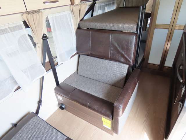 トヨタ ハイエースバン レクビイ製 R3年 (東海) 99