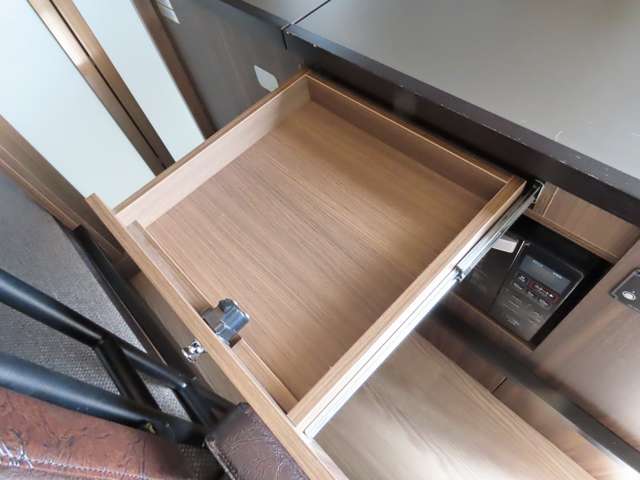 トヨタ ハイエースバン レクビイ製 R3年 (東海) 99