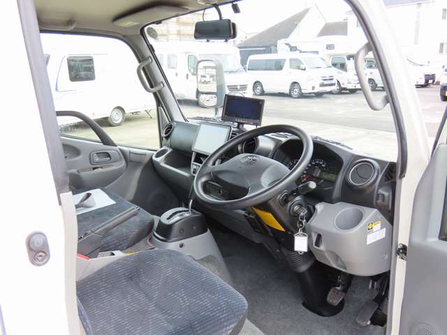 トヨタ カムロード ＡＴＯＺ製 R1年 (東海) 99