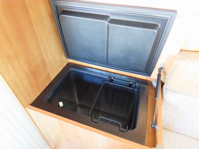 トヨタ カムロード バンテック製 R2年 (東海) 99