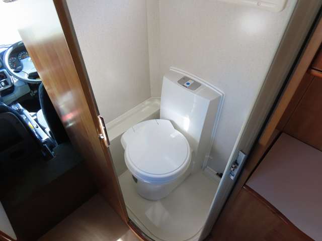 トヨタ カムロード バンテック製 R2年 (東海) 99