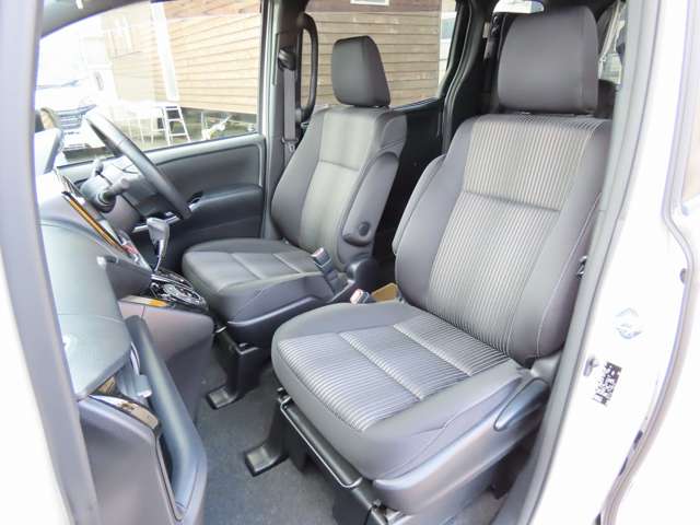 トヨタ ヴォクシー ２．０ ＺＳ H30年 (東海) 99
