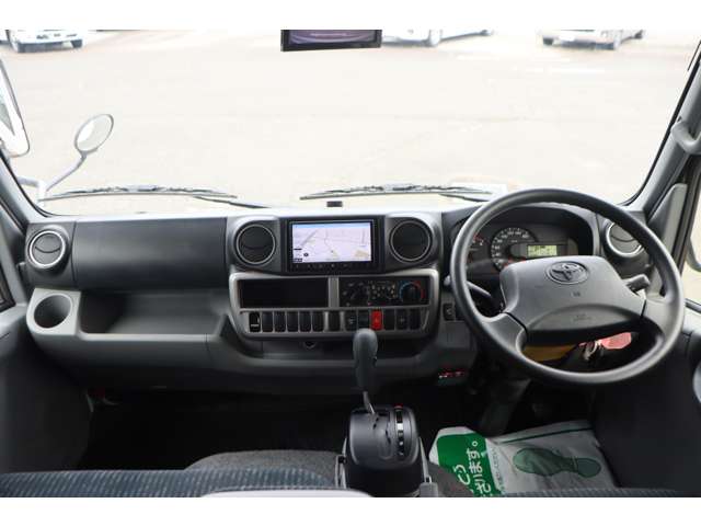 トヨタ カムロード ナッツＲＶ クレソンジャーニー タイプＸ R3年 (九州・沖縄) 99