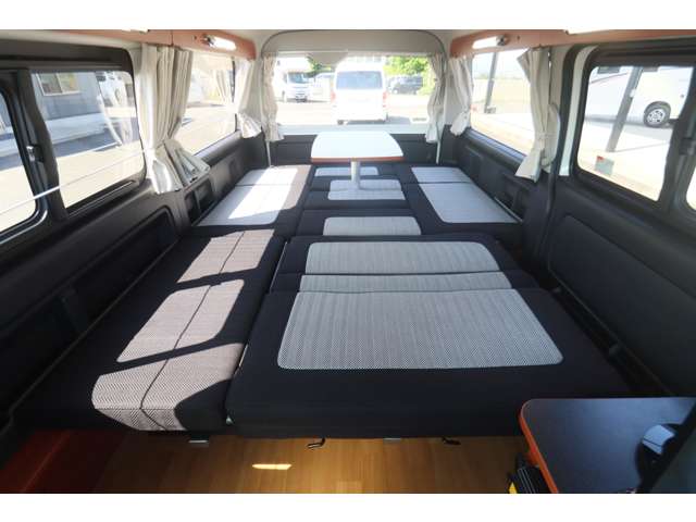 トヨタ ハイエースバン ナッツＲＶ ファミモ タイプＡ R1年 (九州・沖縄) 99