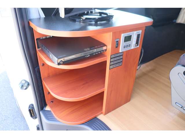 トヨタ ハイエースバン ナッツＲＶ ファミモ タイプＡ R1年 (九州・沖縄) 99