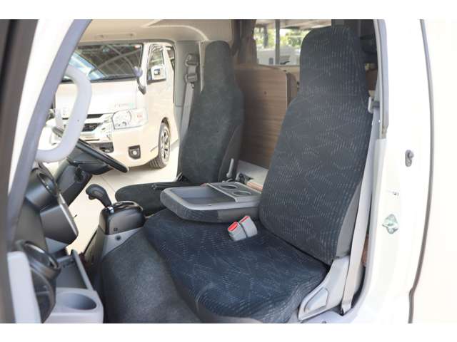 トヨタ カムロード クレア５．３Ｘハイパーエボリューション R5年 (九州・沖縄) 99