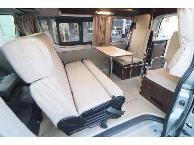 トヨタ ハイエースバン ＲＶトラスト ロイヤルＪ H29年 (九州・沖縄) 99