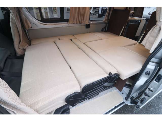 トヨタ ハイエースバン ＲＶトラスト ロイヤルＪ H29年 (九州・沖縄) 99