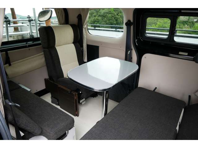 日産 ＮＶ２００バネットバン キャンピングカー広島 R1年 (四国) 99