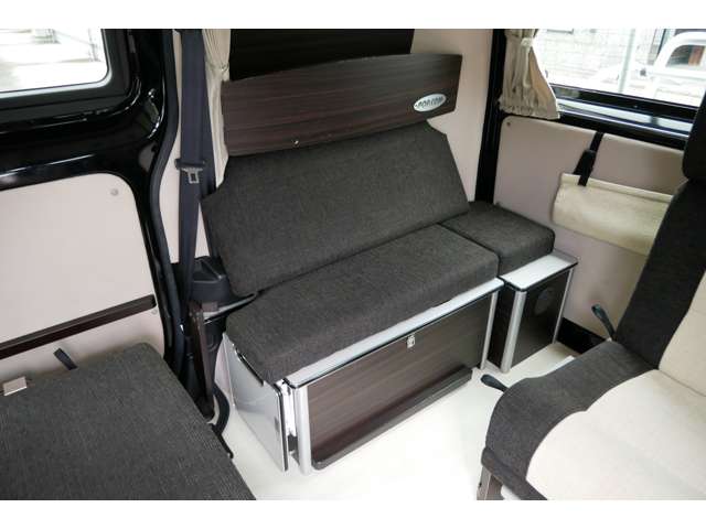 日産 ＮＶ２００バネットバン キャンピングカー広島 R1年 (四国) 99