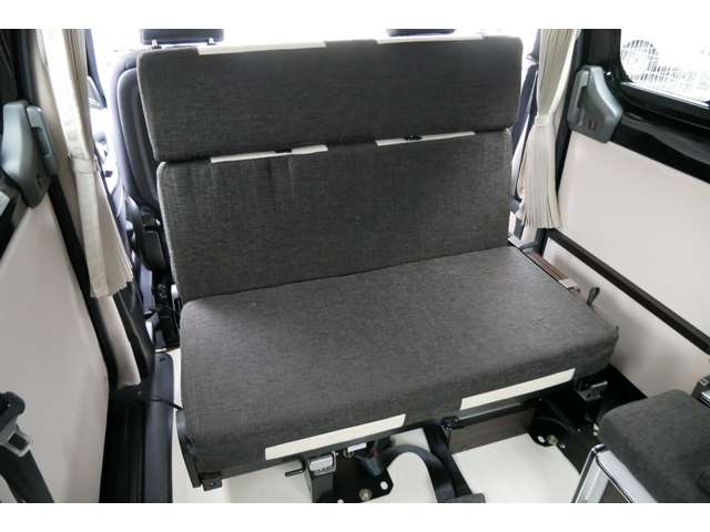 日産 ＮＶ２００バネットバン キャンピングカー広島 R1年 (四国) 99