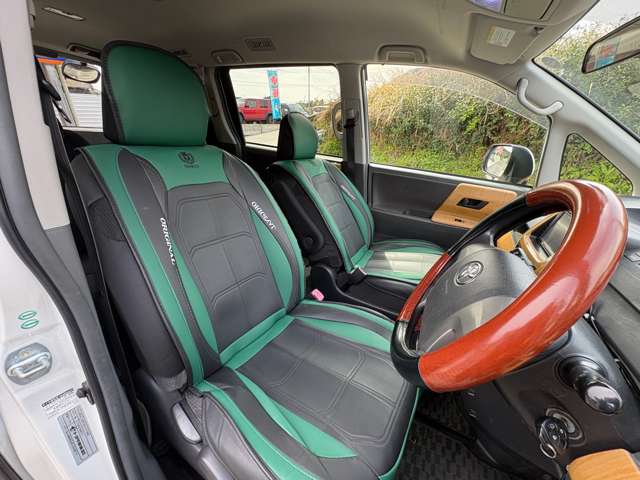 トヨタ ヴォクシー ２．０ Ｘ Ｌエディション ウェルキャブ スロープタイプＩ 車イス２脚仕様車 H22年 (九州・沖縄) 99