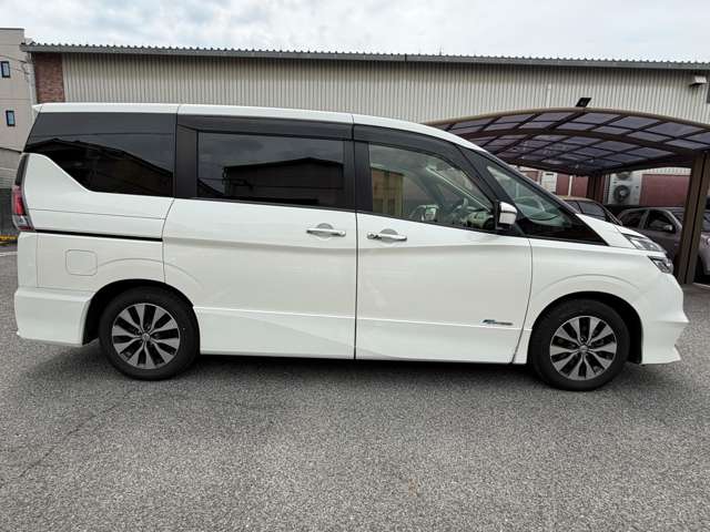 日産 セレナ ２．０ ハイウェイスター H28年 (中国) 99