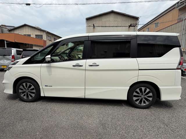 日産 セレナ ２．０ ハイウェイスター H28年 (中国) 99