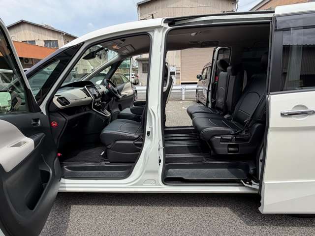 日産 セレナ ２．０ ハイウェイスター H28年 (中国) 99