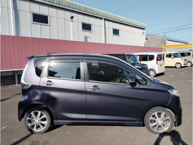 日産 デイズ ６６０ ハイウェイスターＧターボ H25年 (東海) 99