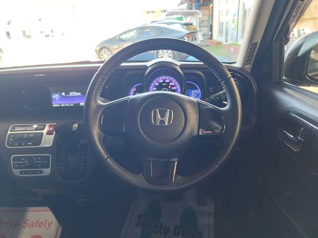 ホンダ Ｎ−ＯＮＥ ６６０ プレミアム Ｌパッケージ H25年 (九州・沖縄) 99