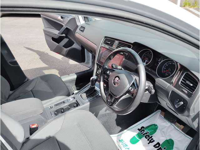 フォルクスワーゲン ゴルフヴァリアント ＴＳＩ　コンフォートライン H29年 (東海) 99