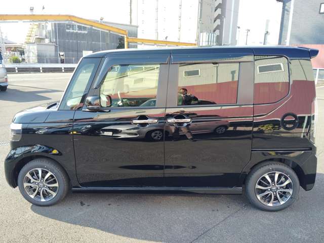 ホンダ Ｎ　ＢＯＸ カスタム ６６０ R7年 (東海) 99