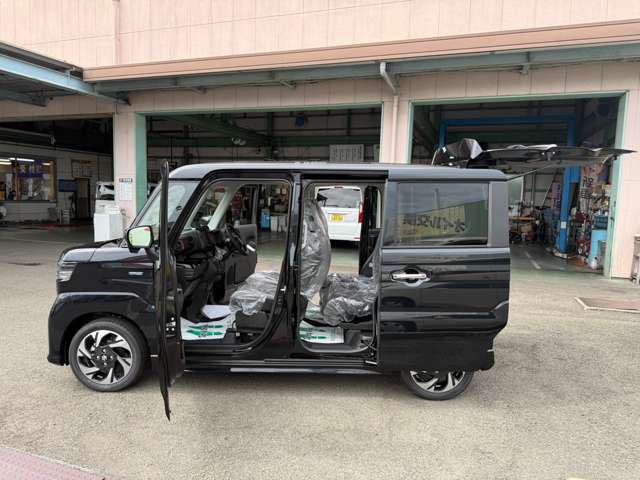 スズキ スペーシア　ギア ６６０ カスタム ハイブリッド ＸＳターボ R7年 (東海) 99